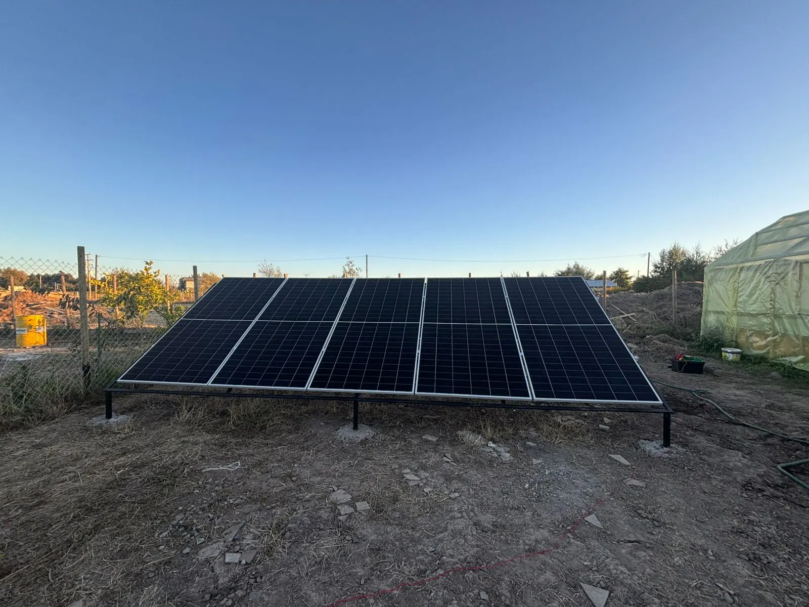 Proyecto fotovoltaico N°5 instalado por Apex Electric en Ñuble, Biobío o Maule